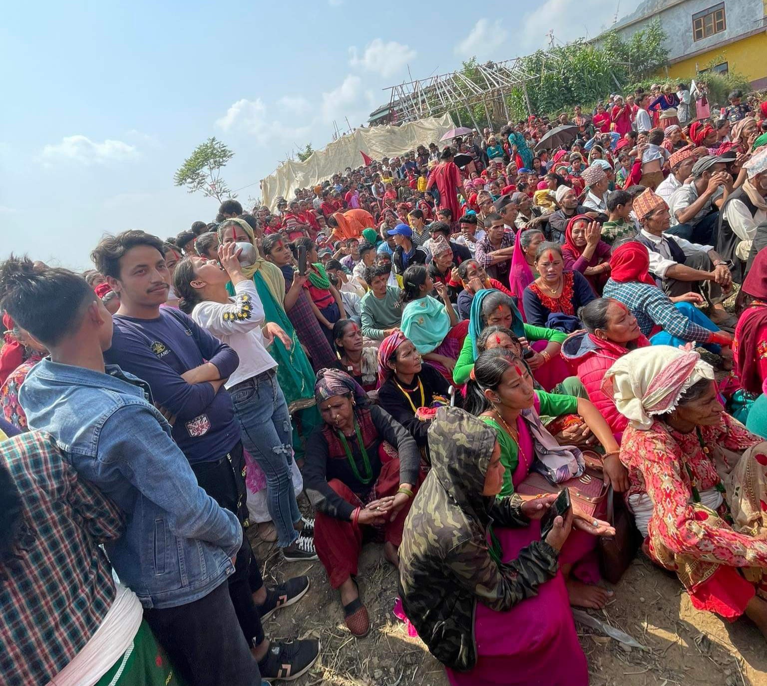 चौरजहारी १४ मा काङ्ग्रेस एमालेको संयुक्त चुनावी सभा भव्य रुपमा सम्पन्न